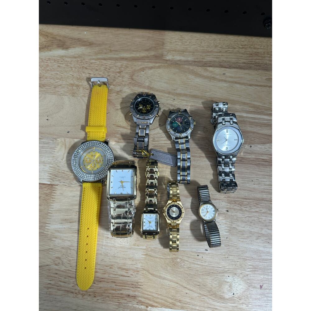 Mixed Lot of 50 Watches For Parts and Repair Only - Picture 5 of 5